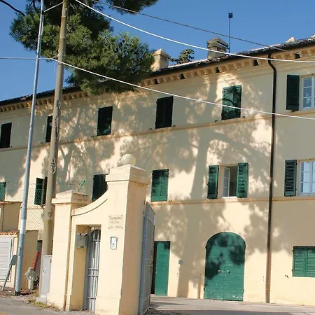 Tenuta Colle Sereno 3* Montemarciano