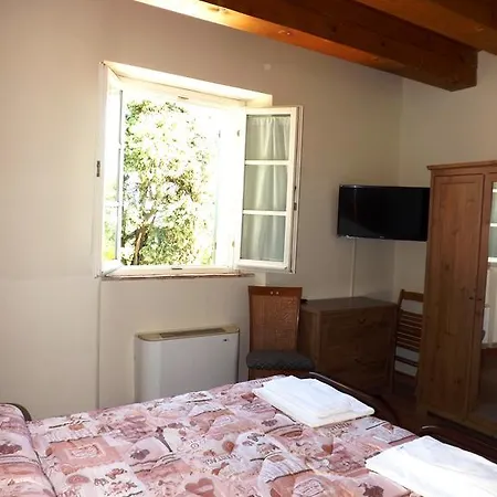 Frühstückspension Tenuta Colle Sereno 3*